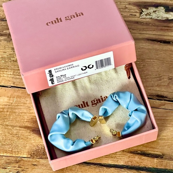 🌺🎉HP🎉🌺 NWT Cult Gaia Sanura Earrings Ice Blue - Picture 15 of 16